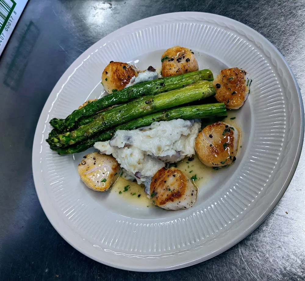 Fresh Asparagus and Mashed Potatoes